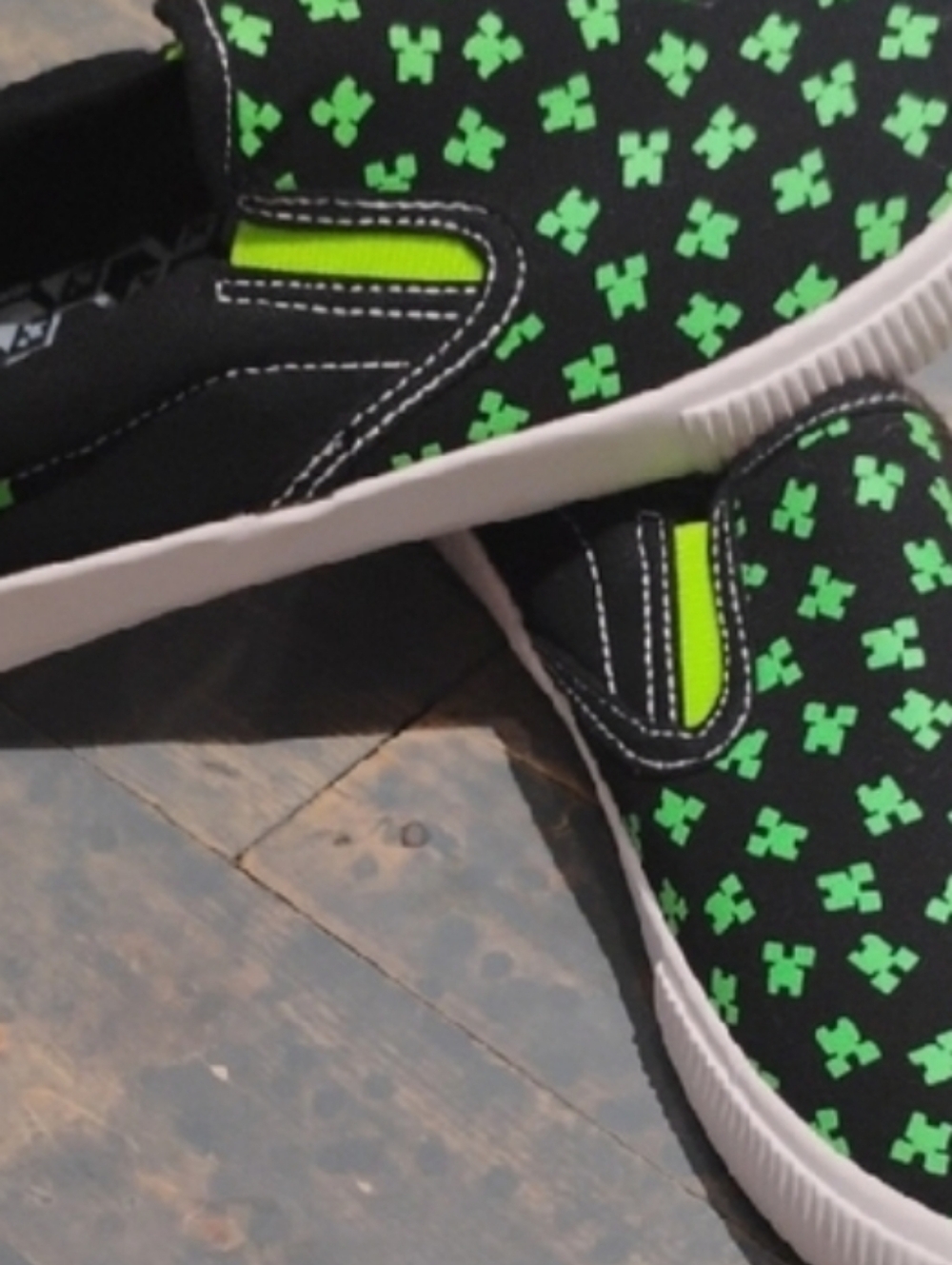 Kids Minecraft Sneakers - Black and Green